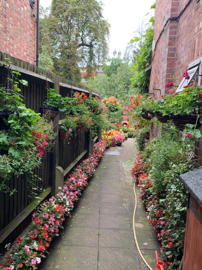 38 Whitehall Road Harrow on the Hill Экстерьер фото