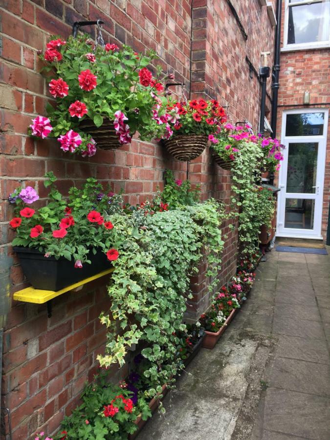 38 Whitehall Road Harrow on the Hill Экстерьер фото